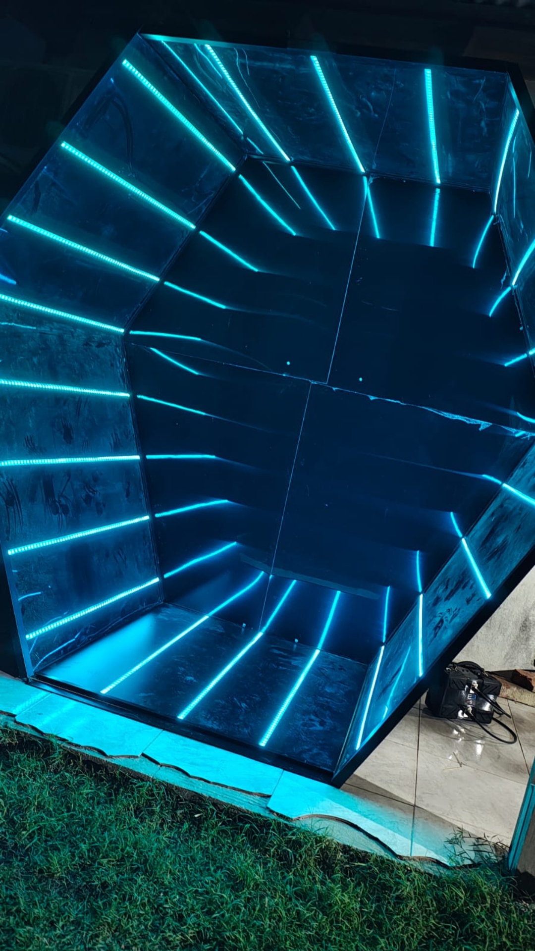 Hexagonoled Infinito